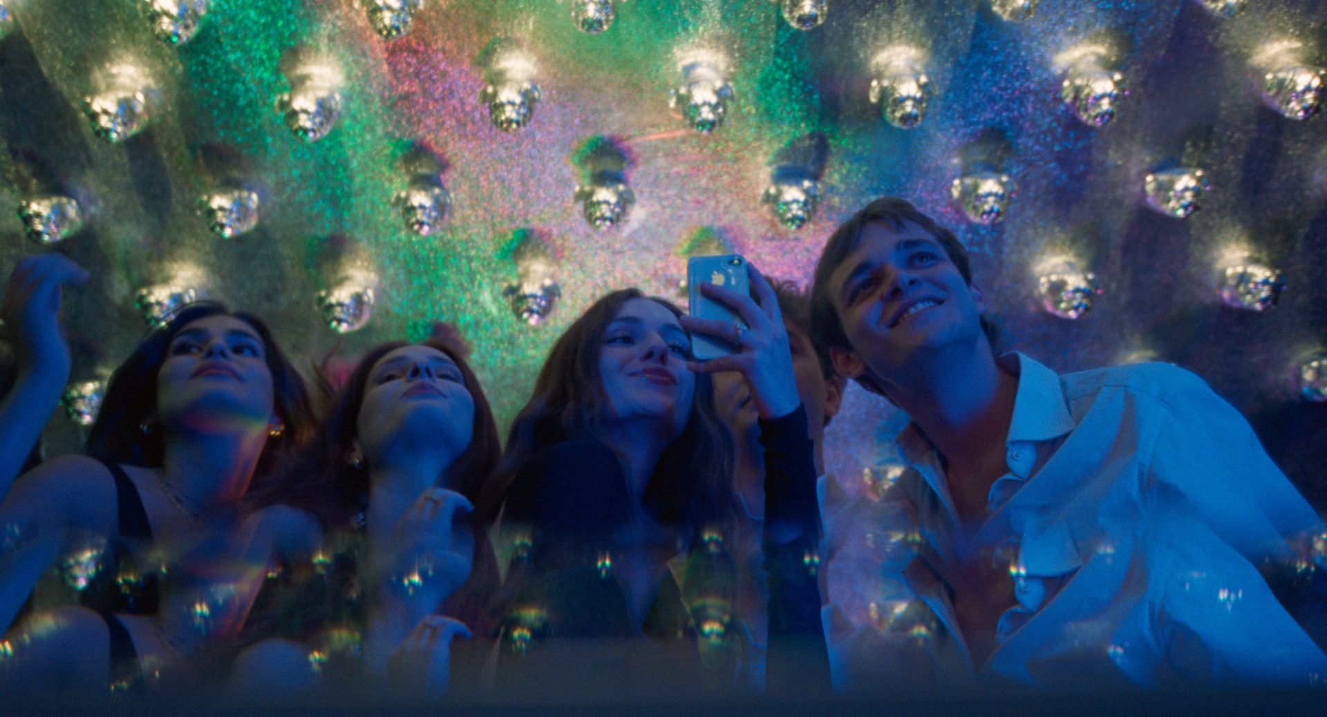 Una scena di Diciannove di Giovanni Tortorici e prodotto da Luca Guadagnino presentato nella sezione Orizzonti a Venezia 81