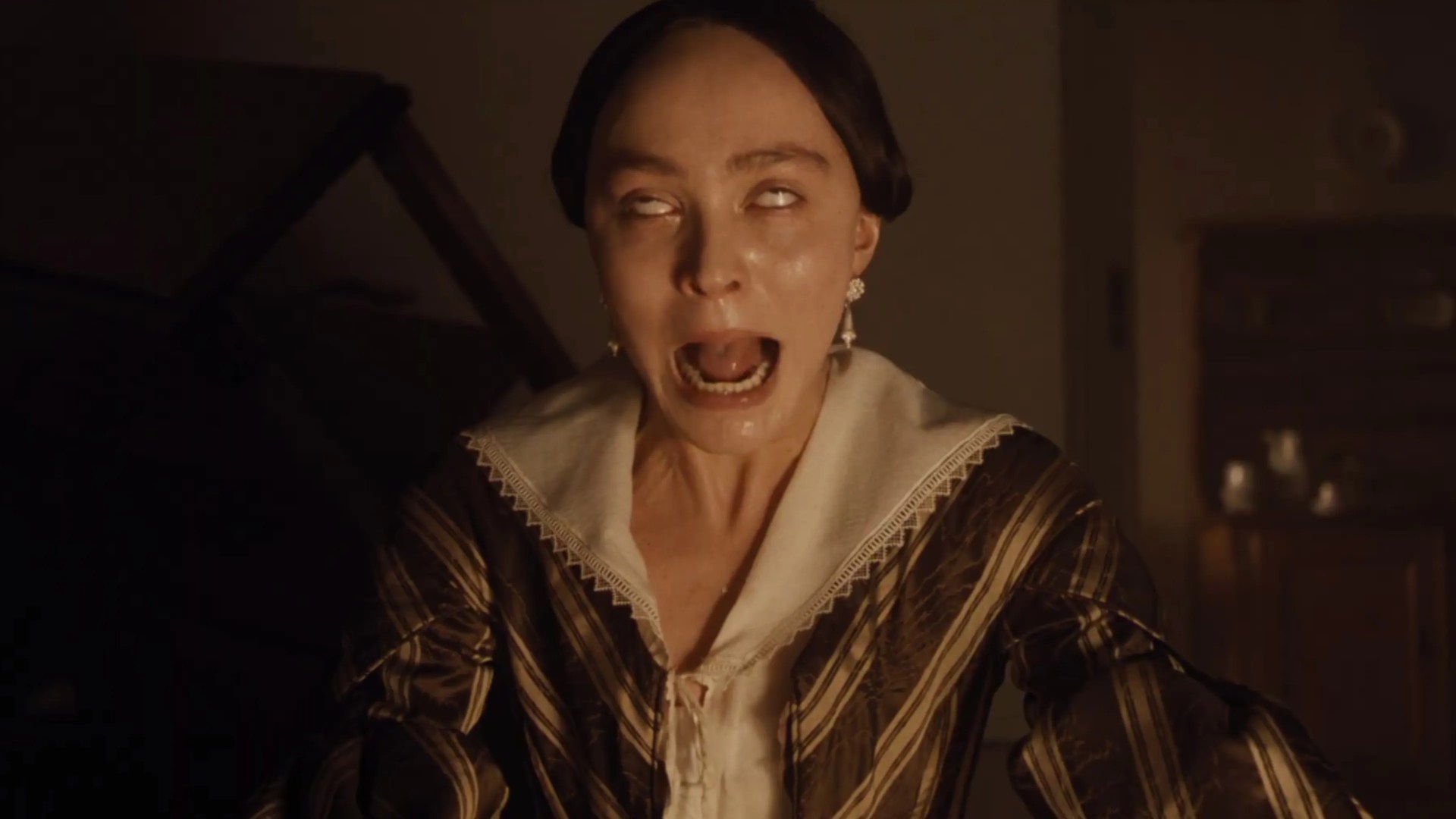 Nosferatu-Eggers-Recensione-lily-rose-depp