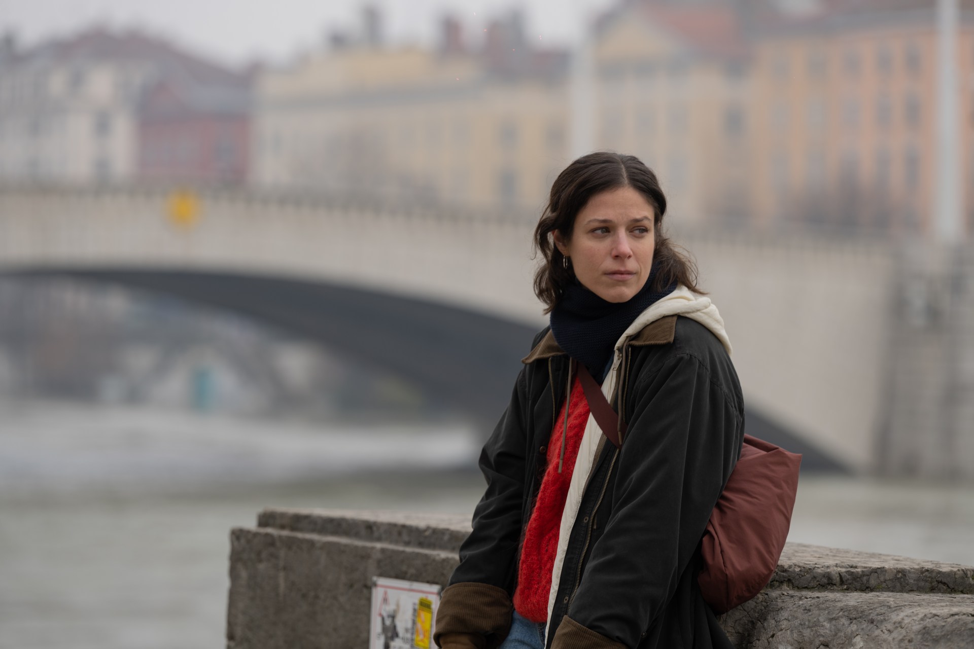 Una scena della serie Dieci Capodanni con Iria del Río di Rodrigo Sorogoyen