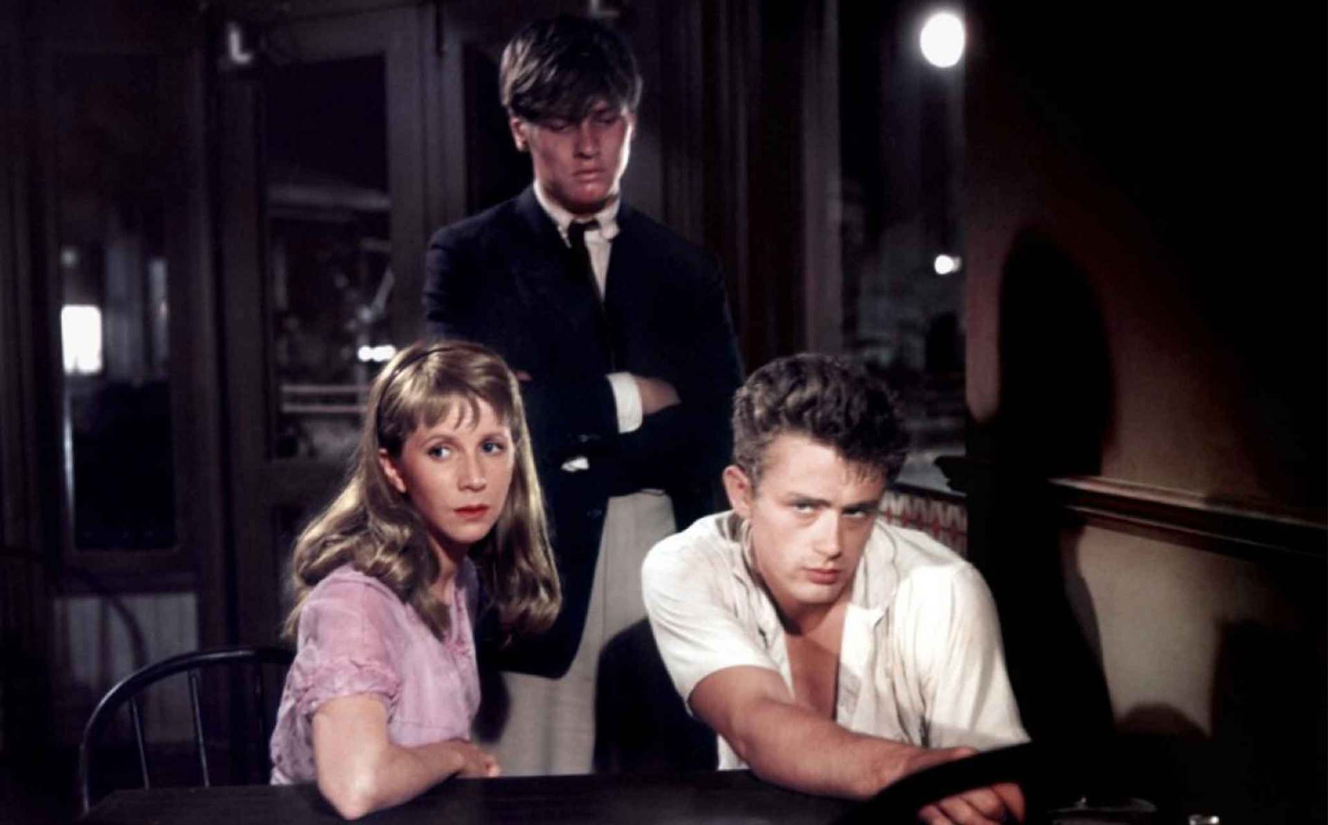 valle-eden-kazan-recensione-james-dean